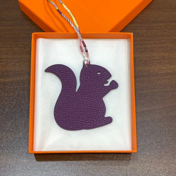 Canada Toront 187 Factory Small Squirrel Charm Violet Togo Leather / Noir Epsom Leather