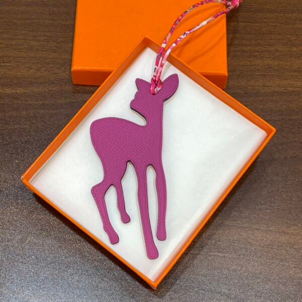 Hong Kong 187 Factory Deer Charm Epsom Rose Purple / Togo Rose Sakura