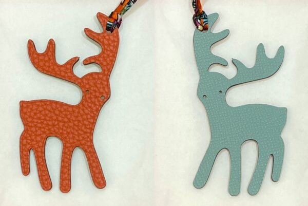 187 Factory Orange Togo Leather / Blue Atoll Epsom Leather Wapiti Charms