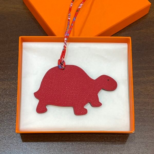 UK London 187 Factory Turtle Charms Rouge Casaque Epsom Leather / Orange Togo Leather