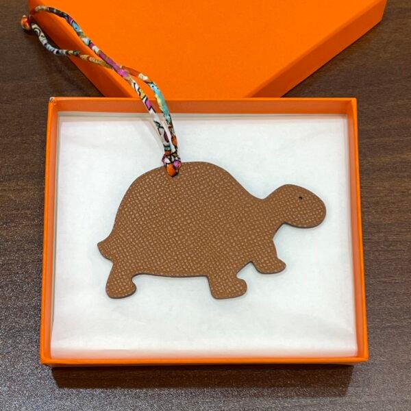 Hong Kong 187 Factory Gold Epsom Leather / Blue Azteque Togo Leather Turtle Charms