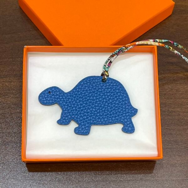 Hong Kong 187 Factory Gold Epsom Leather / Blue Azteque Togo Leather Turtle Charms