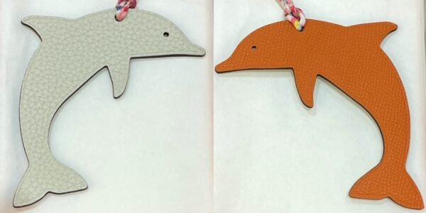 Canada Ottawa 187 Factory Dolphin Charms Togo Craie / Orange Epsom