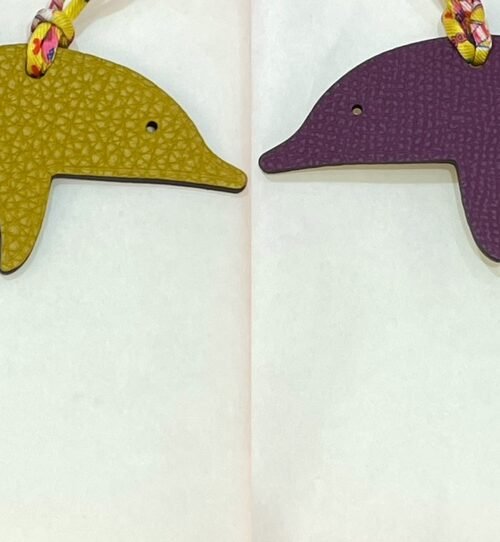 187 Factory Togo Leather Jaune Amber / Epsom Leather Violet Dolphin Charms Images