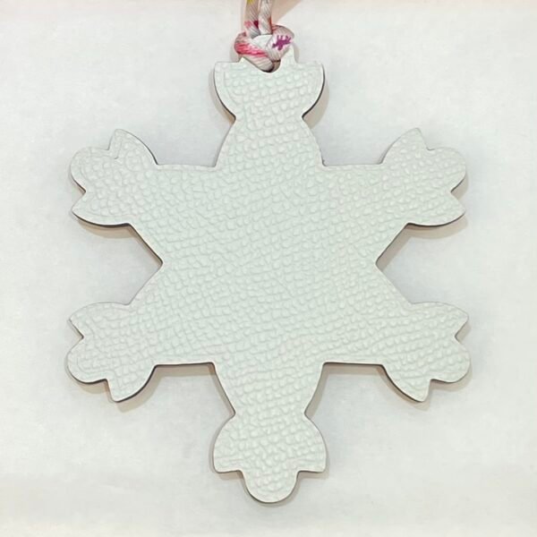 Hong Kong 187 Factory Snowflake Charm Epsom Craie / Togo Rose Sakura