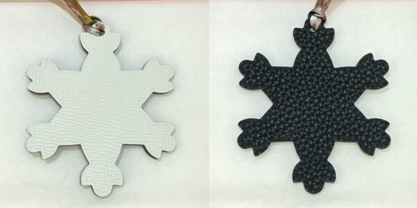 187 Factory Bag Charms Images Epsom Craie / Togo Noir Snowflake Charm