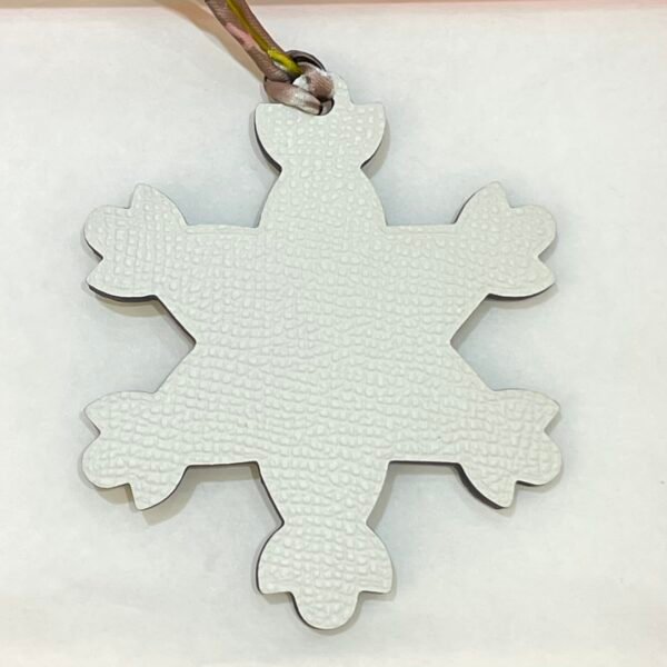 187 Factory Bag Charms Images Epsom Craie / Togo Noir Snowflake Charm
