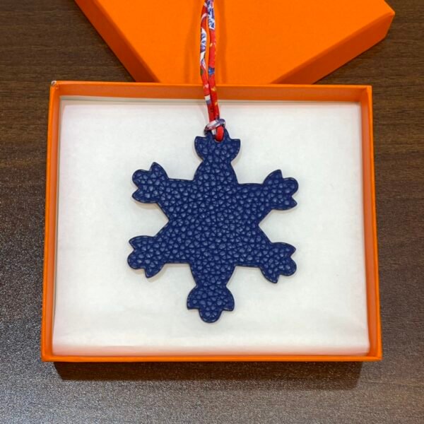 187 Factory Bag Charms Rouge Casaque Epsom Leather / Dark Blue Togo Leather Snowflake Charm