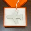 187 Factory Plane Bag Charm Togo Rose Sakura / Epsom Craie