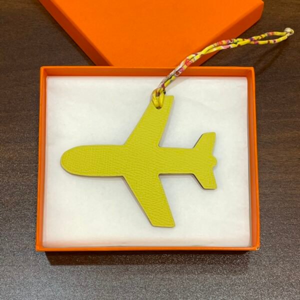 Russia Moscow 187 Factory Togo Rouge Casaque / Epsom Lime Plane Bag Charm