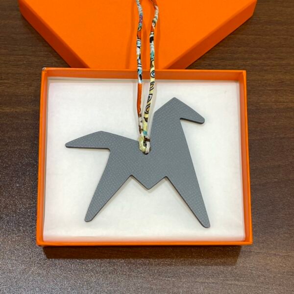 187 Factory Bag Charms Blue Lin Epsom Leather / Gold Togo Leather Paper Crane Charm