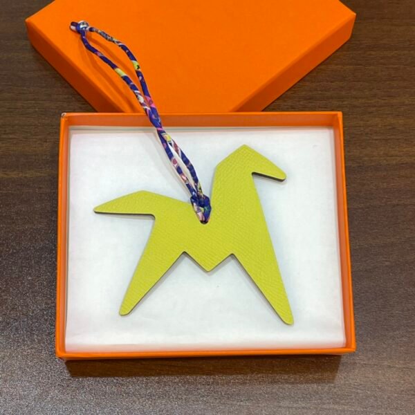 UK London 187 Factory Paper Crane Charm Lime Epsom Leather / Dark Blue Togo Leather