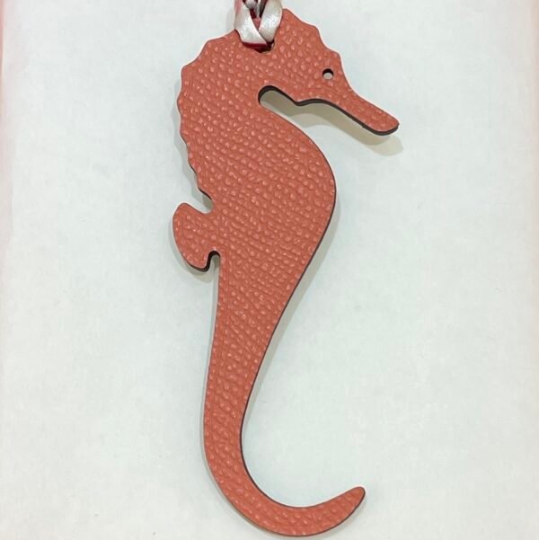 187 Factory Bag Charms Price Seahorse Charms Epsom Crevette / Togo Blue Zephyr