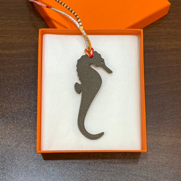 187 Factory Seahorse Charm Images Epsom Leather Etoupe / Togo Leather Orange