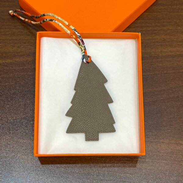 187 Factory Pine Tree Charm Epsom Leather Etoupe / Togo Leather Orange