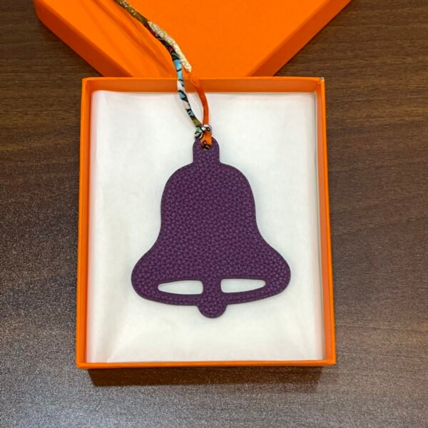 UK London 187 Factory Bell Charm Epsom Leather Noir / Togo Leather Violet