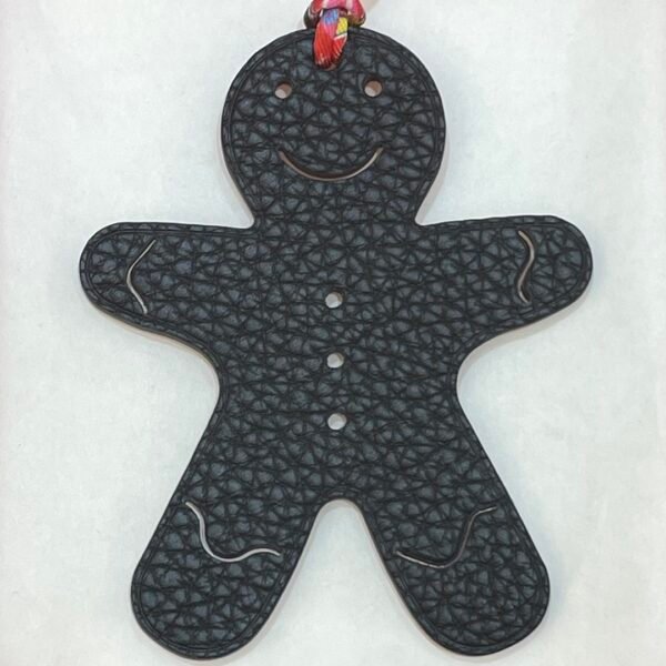 Gingerbread Man Charm Epsom Rouge Casaque / Togo Noir