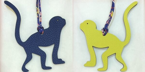 USA Washington Guenon Charm Togo Blue Saphir / Epsom Lime