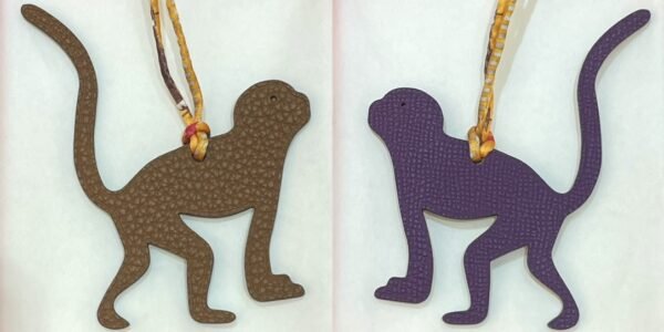 Canada Toronto Guenon Charm Gold Togo Leather / Violet Epsom Leather