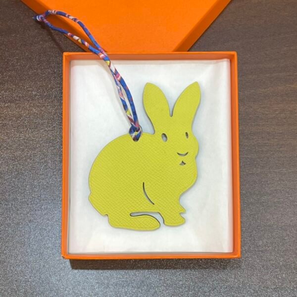 UK London Bag Charm Epsom Lime / Togo Dark Blue Rabbit Charm