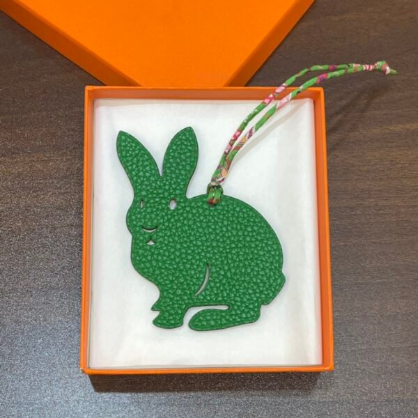 USA Washington Rabbit Charm Epsom Rose Purple / Togo Leather Vert Bamboo
