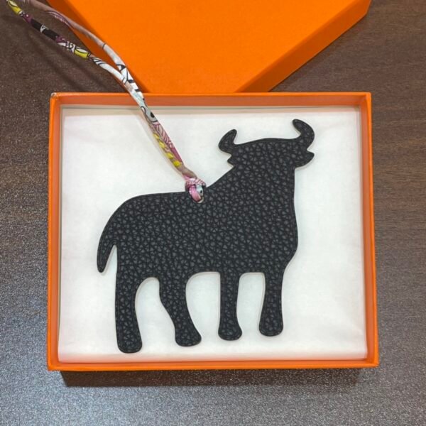 USA New York Togo Leather Noir / Epsom Craie Calf Bag Charm
