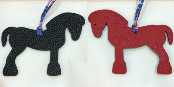 Australia Sydney Military Horse Charm Noir Togo Leather / Rouge Casaque Epsom Leather