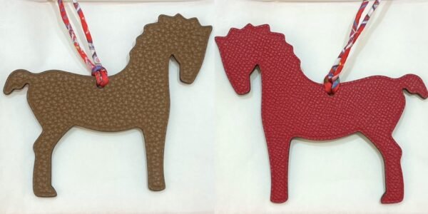 187 Factory Bag Charm Images Gold Togo / Rouge Casaque Epsom Pony Charm