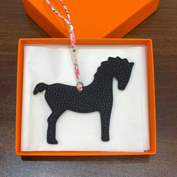 USA New York Pony Charm Togo Noir / Epsom Craie Bag Charm