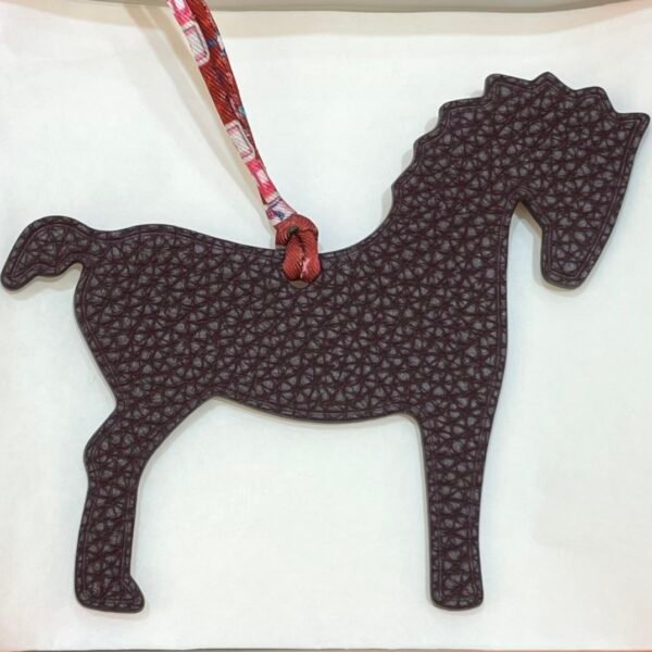 187 Factory Bag Charm Price Pony Charm Togo Bordeaux / Epsom Gold