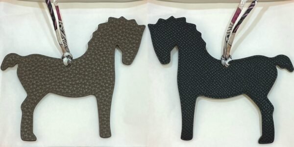 187 Factory Bag Charm Etoupe Togo / Noir Epsom Pony Charm