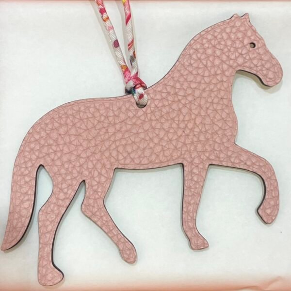 187 Factory Bag Charms Stepping Horse Charm Togo Rose Sakura / Epsom Craie