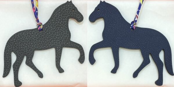 Canada Toronto Stepping Horse Charm Togo Leather Etain / Epsom Leather Dark Blue