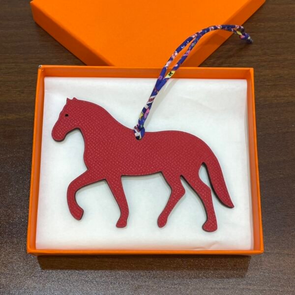 New Arrival Noir Togo Leather / Rouge H Epsom Leather Stepping Horse Charm