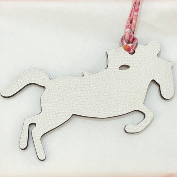 New Arrival Knight Horse Charm Epsom Craie / Togo Rose Eglantine