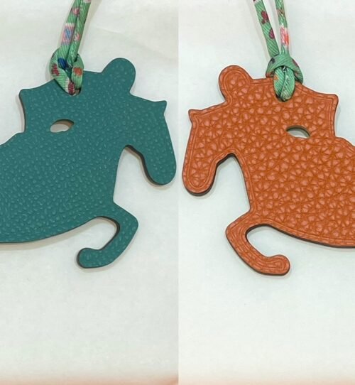 Australia Canberra Knight Horse Charm Epsom Leather Malachite / Togo Leather Orange