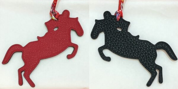 Full Handmade Knight Horse Charm Rouge Casaque Epsom Leather / Noir Togo Leather