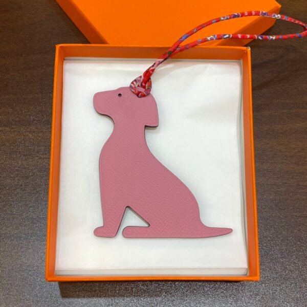 USA New York Little Dog Charm Rose Confetti Togo / Rouge Casaque Epsom