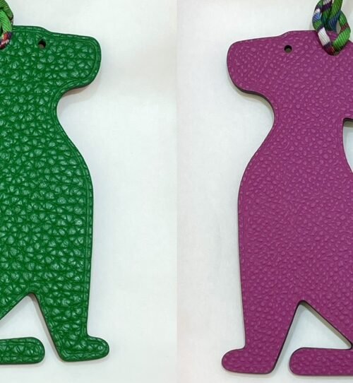 Australia Sydney Little Dog Charm Togo Rose Purple / Epsom Vert Bambou