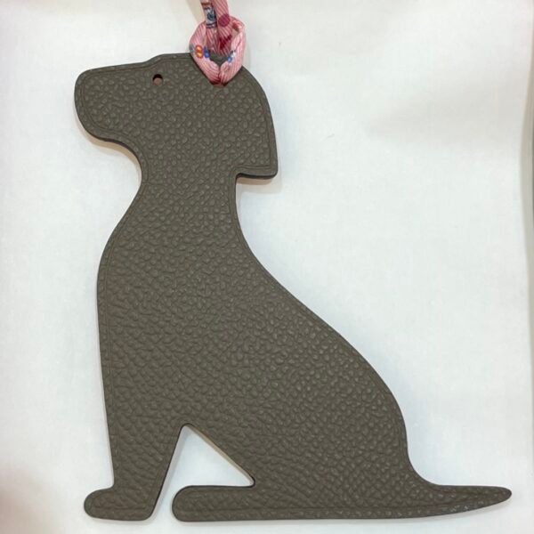 Australia Canberra Little Dog Charm Rose Eglantine Togo Leather / Etoupe Epsom Leather