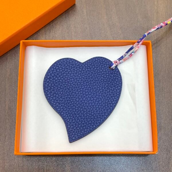 187 Factory Bag Charms Heart Charm Lime Epsom / Blue Saphir Togo Leather