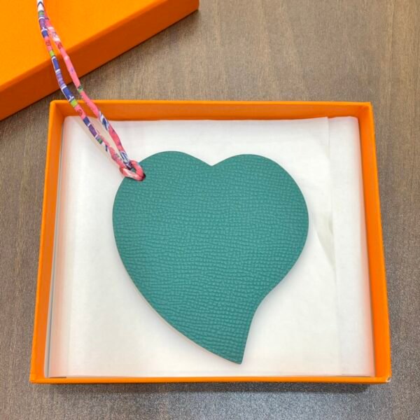 187 Factory Bag Charm Price Malachite Epsom Leather / Anemone Togo Leather Heart Charm