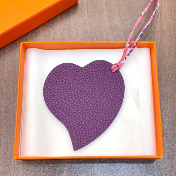 187 Factory Bag Charm Price Malachite Epsom Leather / Anemone Togo Leather Heart Charm