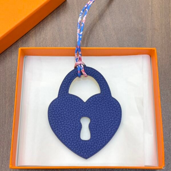 187 Factory Bag Charm Love Lock Charm Lime Epsom Leather / Togo Leather Blue Saphir