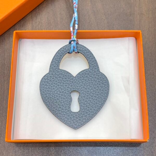187 Factory Love Lock Charm Epsom Jaune D’or / Togo Blue Lin Bag Charm