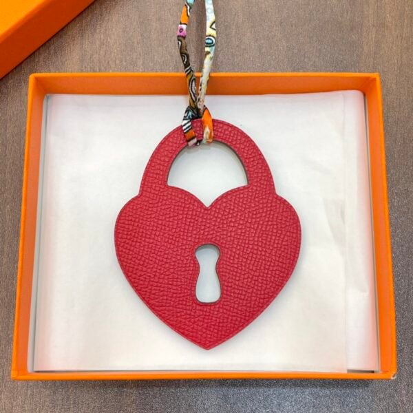Full Handmade 187 Factory Love Lock Charm Epsom Rouge Casaque / Togo Black
