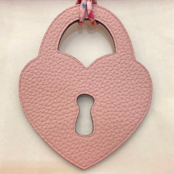187 Factory Bag Charm Rose Purple Epsom Leather / Rose Eglantine Togo Love Lock Charm