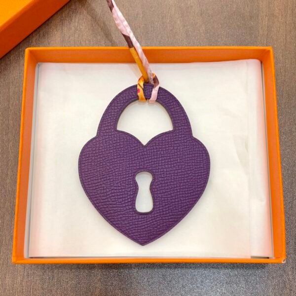 New 187 Factory Love Lock Charm Epsom Leather Violet / Togo Leather Rose Eglantine