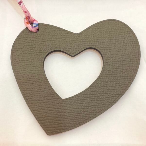 187 Factory Hollow Heart Charm Togo Leather Rose Eglantine / Epsom Leather Etoupe