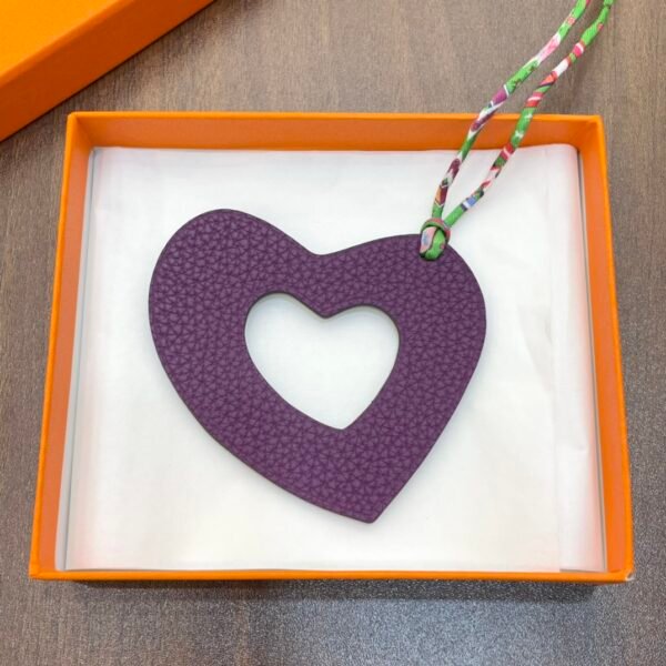 187 Factory Bag Charm Hollow Heart Charm Violet Togo Leather / Malachite Epsom Leather